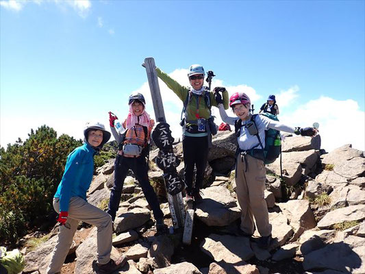 横岳山頂(2,830ｍ)にて