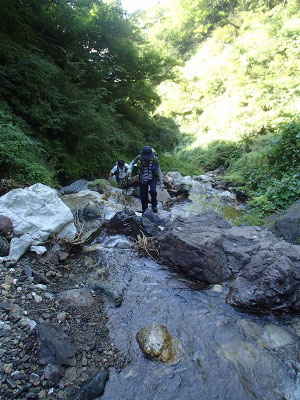 ほとんど沢登りのようなところもありました