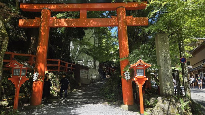 貴船神社鳥居