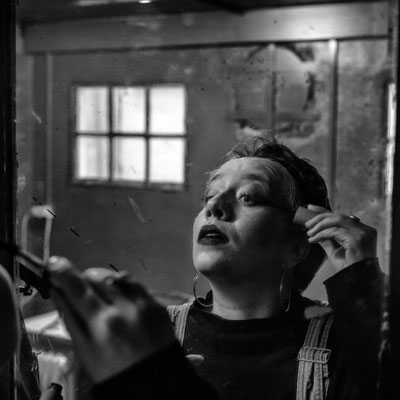© Vincent Jolfre. Clara Jolfre. Cie Les Dévorants Lyon 2020.
