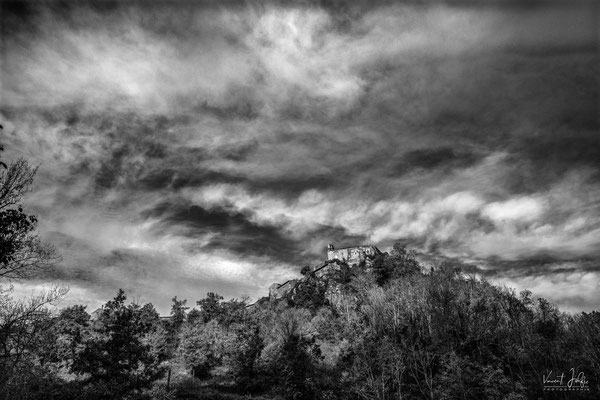 Chalencon et son pont du diable. © Vincent Jolfre