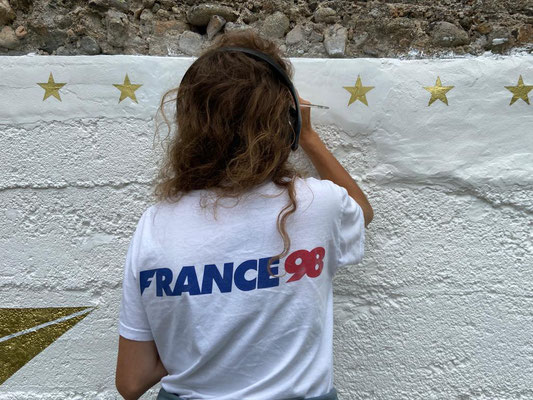 ©  Footballartandco ® Jennifer Mahdjoub, Artiste peintre graffeuse frequiste