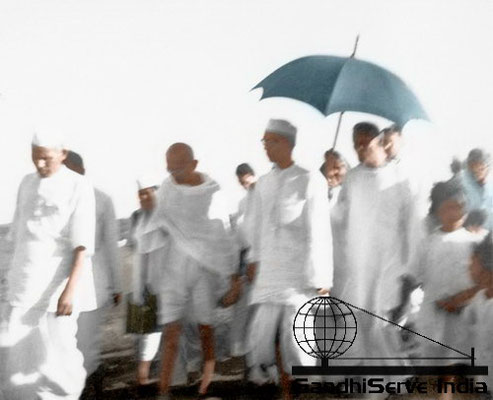 Mahatma Gandhi - Copyright: GandhiServe India - www.gandhiserveindia.org - Ghandi - colour - color