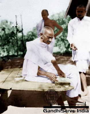 Mahatma Gandhi - Copyright: GandhiServe India - www.gandhiserveindia.org - Ghandi