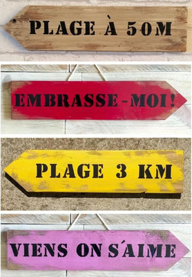 Assemblage flèches bois, rouge, jaune et rose personnalisées pour cadeau de mariage avec messages romantiques