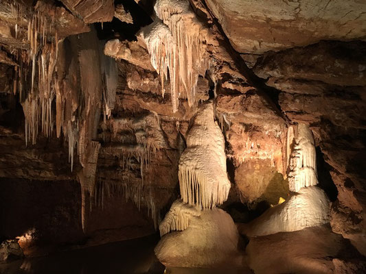 la grotte de Lacave