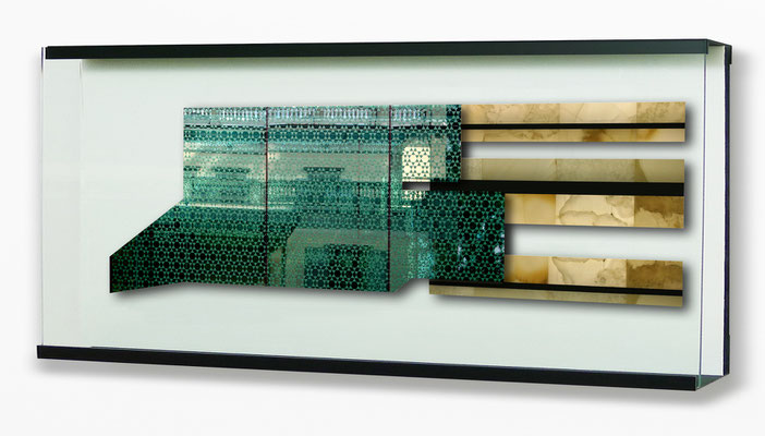 SRMI 52,5 x 27,2 x 5,5 cm. / 4 Teile Serie SMR Fotorelief auf Holz, Acrylglas, Aluminium 2011