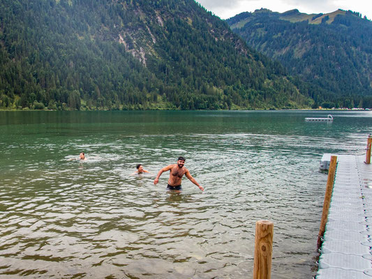 Integrationsprojekt Wanderglück auf dem Gräner Höhenweg zum Füssener Jöchel und weiter hinab zum Haldensee.