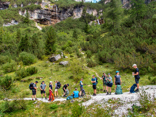 Impressionen der Dolomiten auf unserer Mehrtageswanderung Etappe 1 von Wolkenstein zur Puez Hütte, im Naturpark Puez-Geisler.