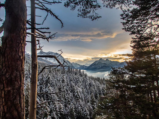 Anspruchsvolle Winterwanderung auf die Schöttelkarspitze, in der Soierngruppe im Karwendel.