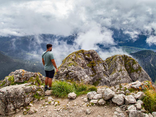 Wanderung des Integrationsprojekts Wanderglück zur Bad Kissinger Hütte und auf den Aggenstein in den Tannheimer Bergen.