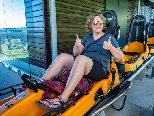 Bilder vom Wanderglück-Wochenende im Allgäu mit Wanderungen über die Nagelfluhkette, gemeinsamen Erlebnissen und gelebter Integration. (hier: Alpsee Coaster)