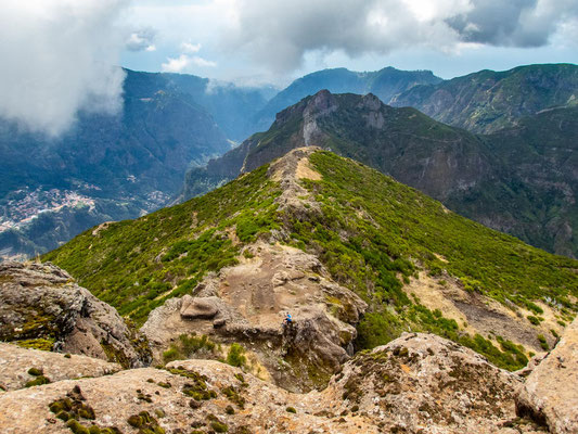 Madeira - die schönsten Wandertouren auf der Blumeninsel (hier: Gipfeltour auf den Pico Grande)