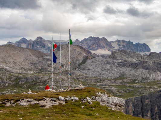 Impressionen der Dolomiten auf unserer Mehrtageswanderung Etappe 1 von Wolkenstein zur Puez Hütte, im Naturpark Puez-Geisler.