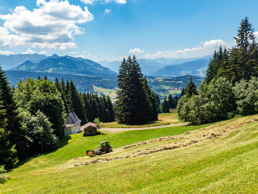Bilder vom Wanderglück-Wochenende im Allgäu mit Wanderungen über die Nagelfluhkette, gemeinsamen Erlebnissen und gelebter Integration.