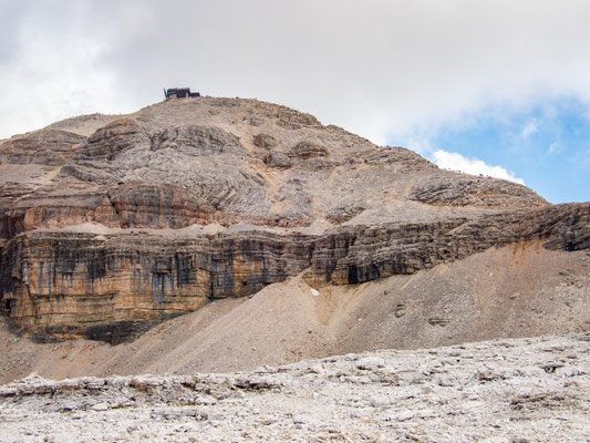 Impressionen der Dolomitenüberquerung Etappe 3 rund um den Piz Boè in der Sella-Gruppe in den Dolomiten