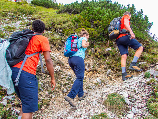 Integrationsprojekt "Wanderglück" - multikulturell wandern wir in den Allgäuer Alpen (von der Otto-Mayr-Hütte auf die Rote Flüh)