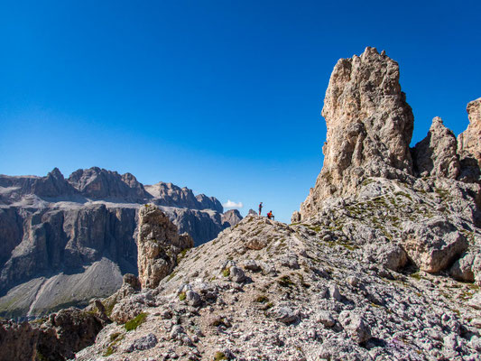 Impressionen der Dolomiten auf unserer Mehrtageswanderung Etappe 2 von der Puez Hütte, über das Grödner Joch, zur Pisciadu Hütte