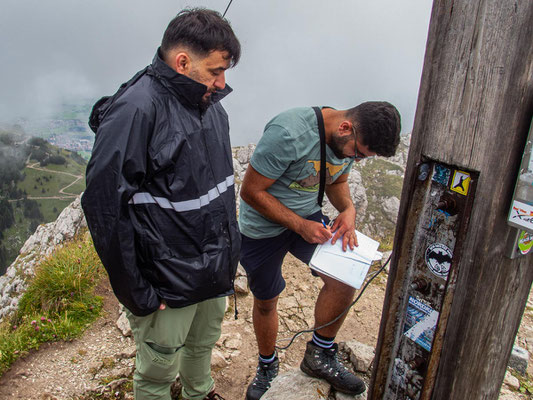 Wanderung des Integrationsprojekts Wanderglück zur Bad Kissinger Hütte und auf den Aggenstein in den Tannheimer Bergen.