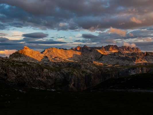 Impressionen der Dolomiten auf unserer Mehrtageswanderung Etappe 1 von Wolkenstein zur Puez Hütte, im Naturpark Puez-Geisler.