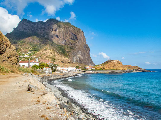 Madeira - die schönsten Wandertouren auf der Blumeninsel (hier: Küstensteig Porto da Cruz nach Machico durch die Boca do Risco)