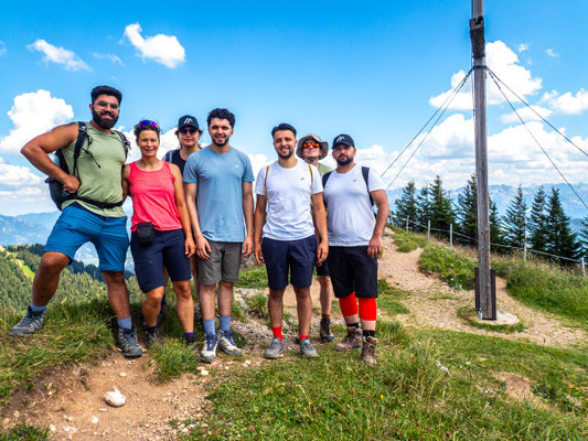 Bilder vom Wanderglück-Wochenende im Allgäu mit Wanderungen über die Nagelfluhkette, gemeinsamen Erlebnissen und gelebter Integration. (hier: Wanderung Stuiben)