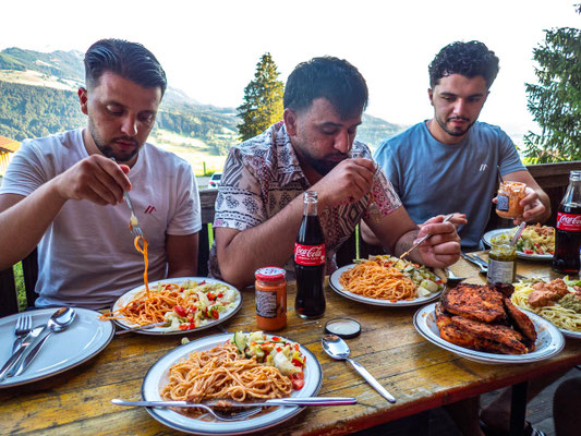 Bilder vom Wanderglück-Wochenende im Allgäu mit Wanderungen über die Nagelfluhkette, gemeinsamen Erlebnissen und gelebter Integration.