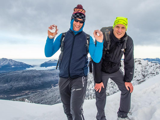 Anspruchsvolle Winterwanderung auf die Schöttelkarspitze, in der Soierngruppe im Karwendel.