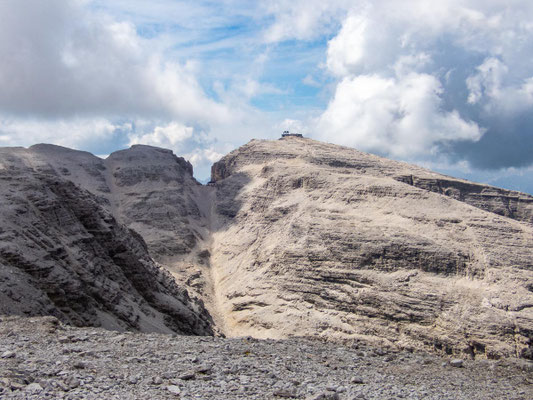 Impressionen der Dolomitenüberquerung Etappe 3 rund um den Piz Boè in der Sella-Gruppe in den Dolomiten