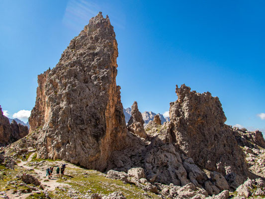 Impressionen der Dolomiten auf unserer Mehrtageswanderung Etappe 2 von der Puez Hütte, über das Grödner Joch, zur Pisciadu Hütte