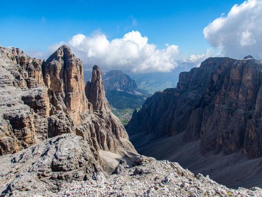 Impressionen der Dolomitenüberquerung Etappe 3 rund um den Piz Boè in der Sella-Gruppe in den Dolomiten