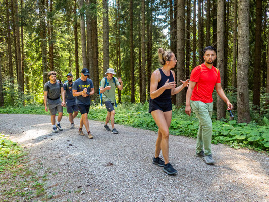 Bilder vom Wanderglück-Wochenende im Allgäu mit Wanderungen über die Nagelfluhkette, gemeinsamen Erlebnissen und gelebter Integration.