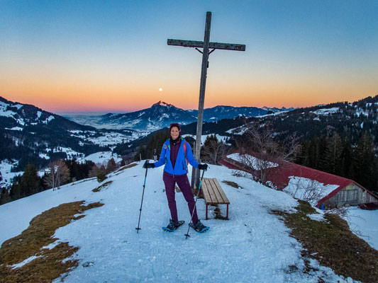 Abwechslungsreiche Schneeschuhtour in den Allgäuer Alpen - hinauf auf's Bleicherhorn, Höllritzereck, Ostertalberg und Tennenmooskopf.