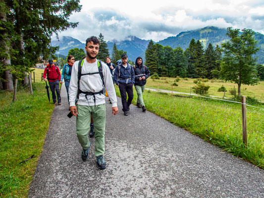 Wanderung des Integrationsprojekts Wanderglück zur Bad Kissinger Hütte und auf den Aggenstein in den Tannheimer Bergen.