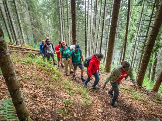 Mit unserem Integrationsprojekt "Wanderglück" ging es dieses Jahr zum Wandern in die Bergwelt im Schwangau.