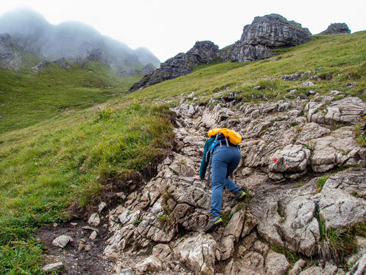Wanderung des Integrationsprojekts Wanderglück zur Bad Kissinger Hütte und auf den Aggenstein in den Tannheimer Bergen.