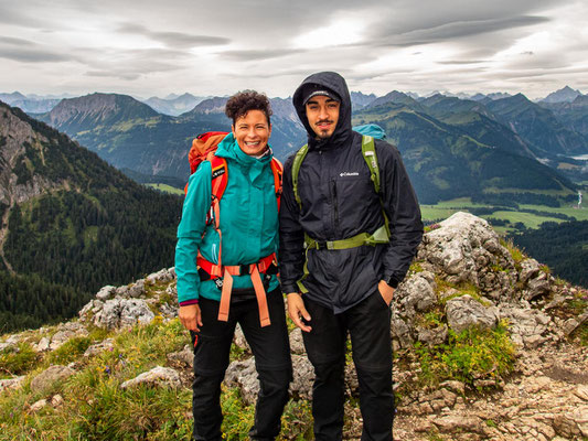 Integrationsprojekt Wanderglück auf dem Gräner Höhenweg zum Füssener Jöchel und weiter hinab zum Haldensee.