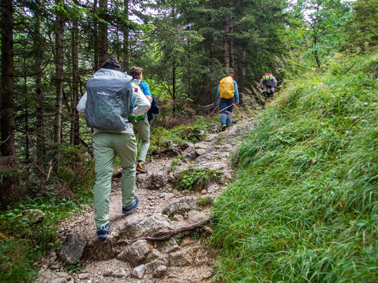Wanderung des Integrationsprojekts Wanderglück zur Bad Kissinger Hütte und auf den Aggenstein in den Tannheimer Bergen.