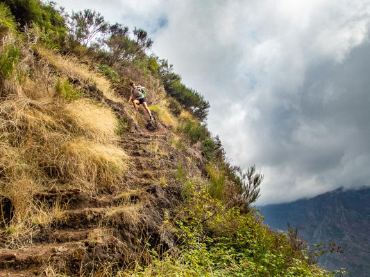 Madeira - die schönsten Wandertouren auf der Blumeninsel (hier: Gipfeltour auf den Pico Grande)