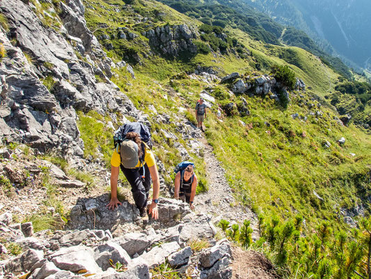 Bergwanderungen rund um die Freiburger Hütte im Lechquellengebirge (Touren: Formaletsch, Pöngertlekopf, Roggelskopf).