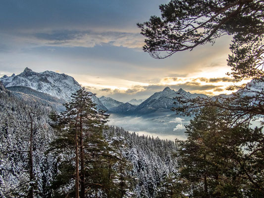 Anspruchsvolle Winterwanderung auf die Schöttelkarspitze, in der Soierngruppe im Karwendel.