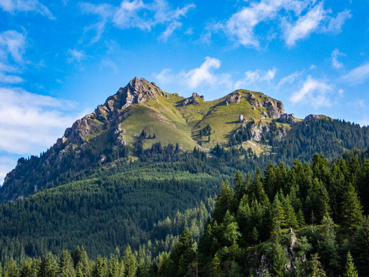 Wanderung des Integrationsprojekts Wanderglück zur Bad Kissinger Hütte und auf den Aggenstein in den Tannheimer Bergen.