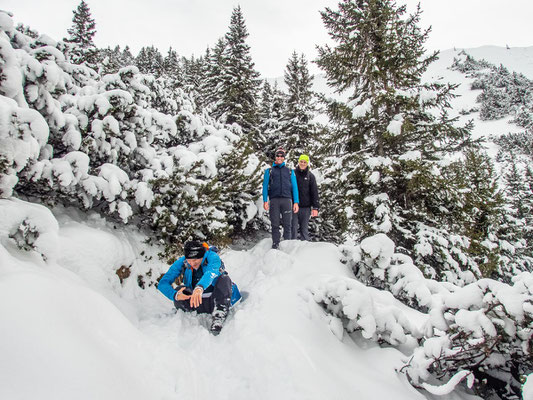 Anspruchsvolle Winterwanderung auf die Schöttelkarspitze, in der Soierngruppe im Karwendel.