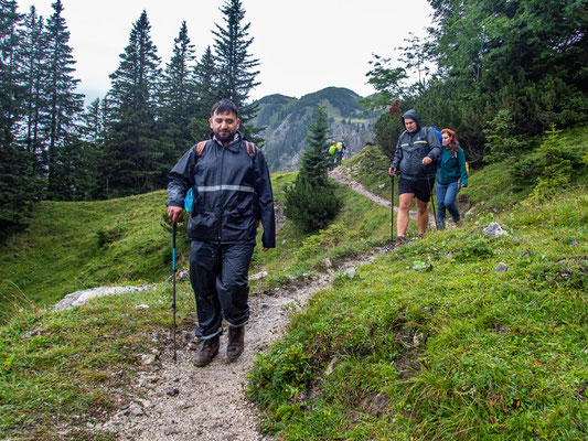 Integrationsprojekt Wanderglück auf dem Gräner Höhenweg zum Füssener Jöchel und weiter hinab zum Haldensee.