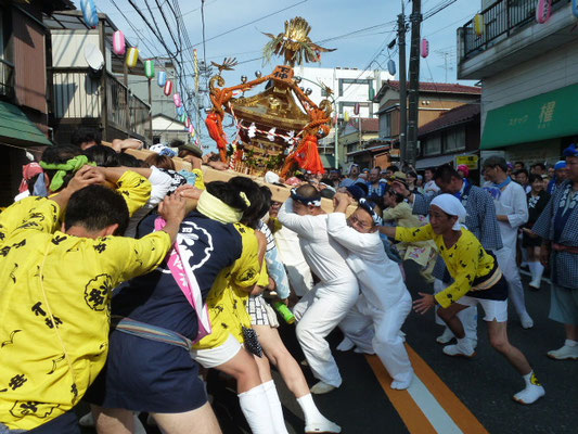 下仲神輿ヨコタでおいで