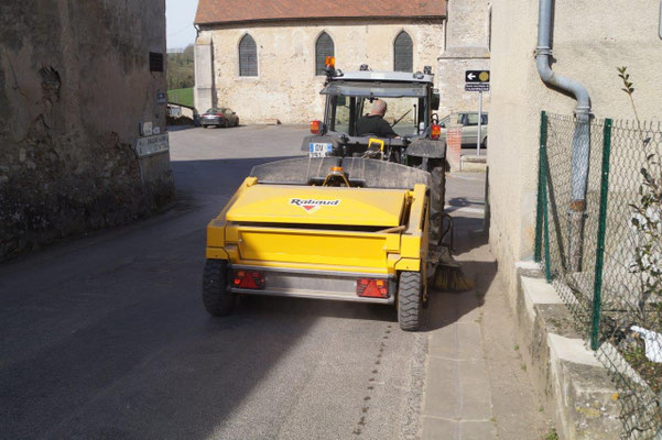 La balayeuse valcampanienne trace son chemin...
