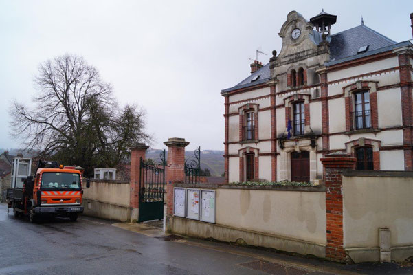 "On enlève toutes les cabines sur le département !" précise le prestataire Orange.