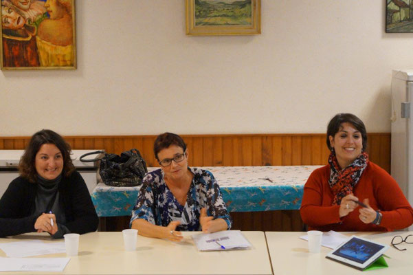 De gauche à droite : Isabelle Breton, secrétaire, Lucie Haumont, présidente et Rachel Mérat, trésorière.