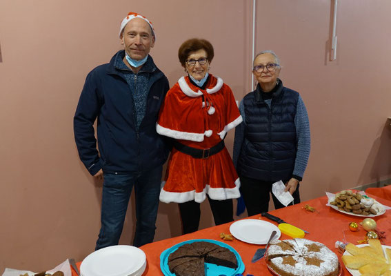 De gauche à droite : Vincent Verot, Claudette Rousseau, et Anny Dumont-Bertin, conseillère municipale.