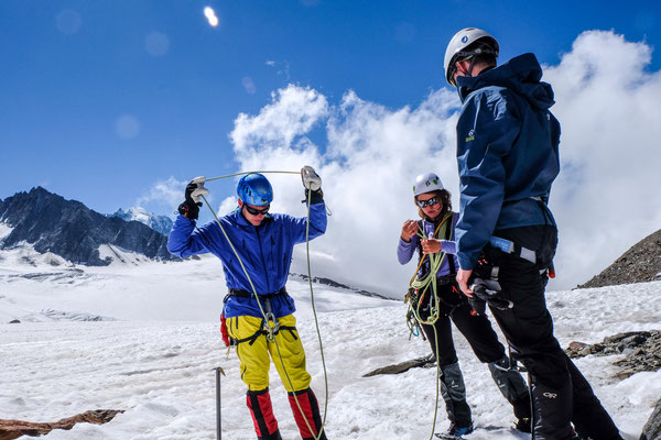 Glacier rescue repetitions ...